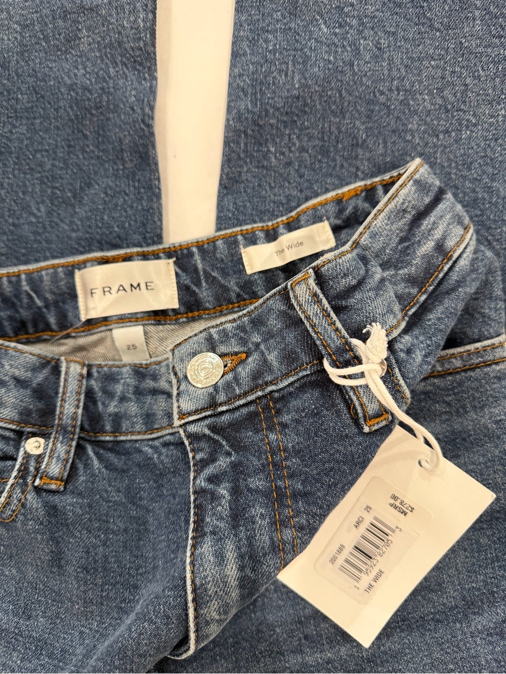 Frame Denim The Wide Jeans - Picture 2 of 4